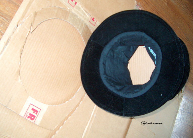 How to Make a Mad Hatter's Hat - Crafters Kingdom - Crafting With ...