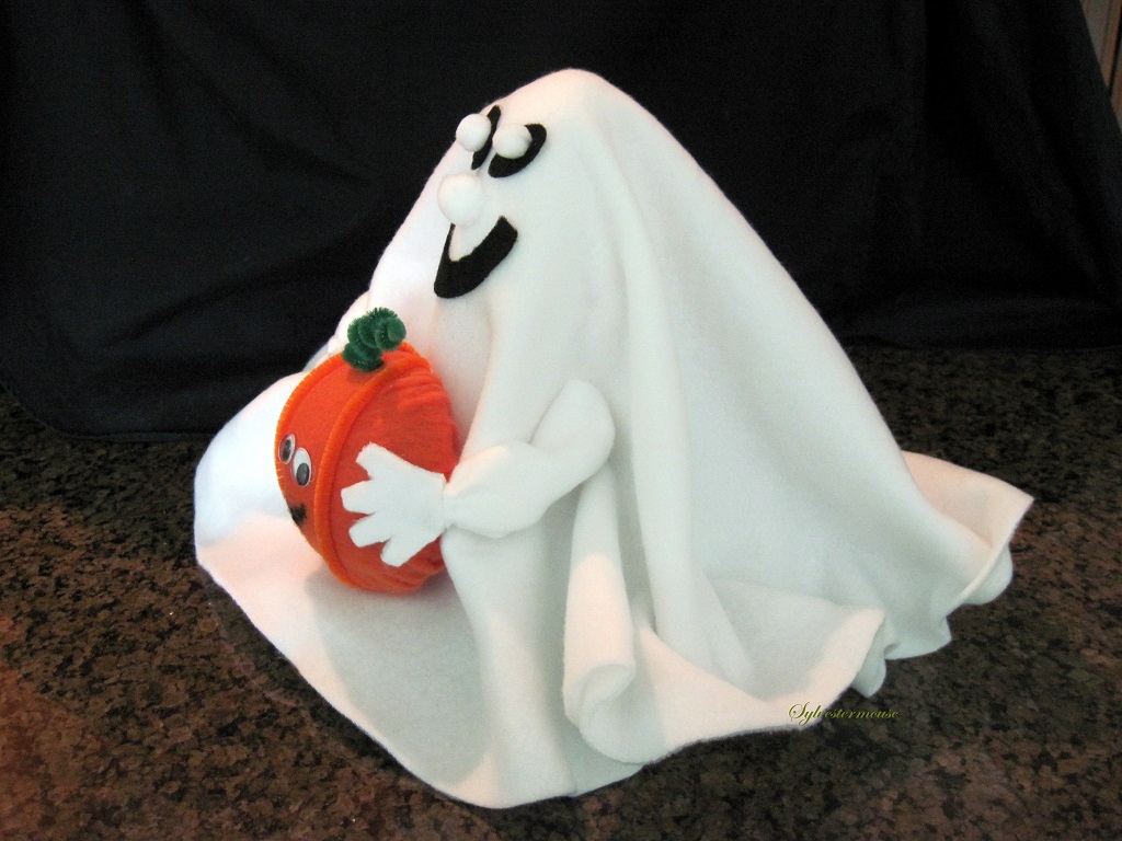 DIY Halloween Ghost with Pumpkin