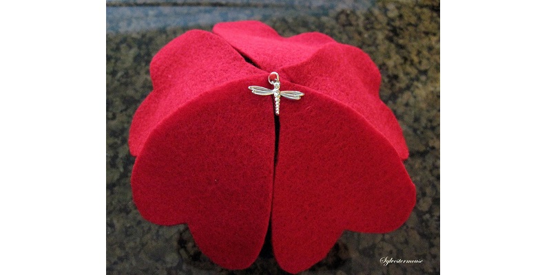 Dritz Wrist Felt Pin Cushion Red Wrist Pin Cushion with Felt