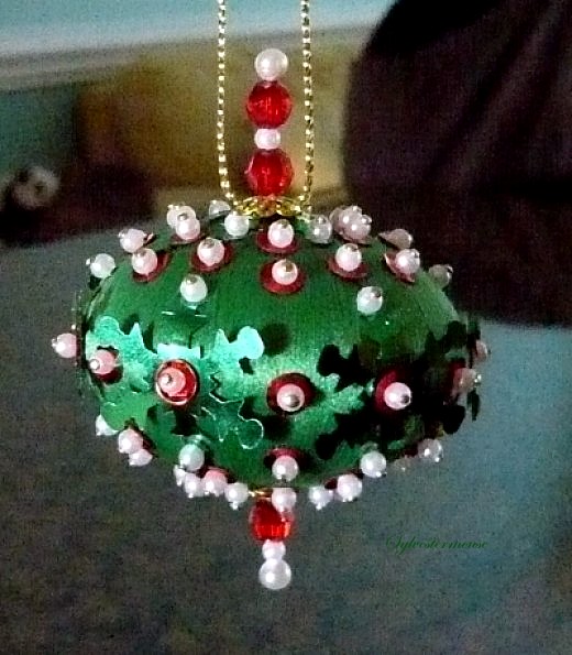 Tutorial: How to Make Beaded Ornaments