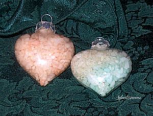 Quick & Easy Ornaments Filled with Bath Salts