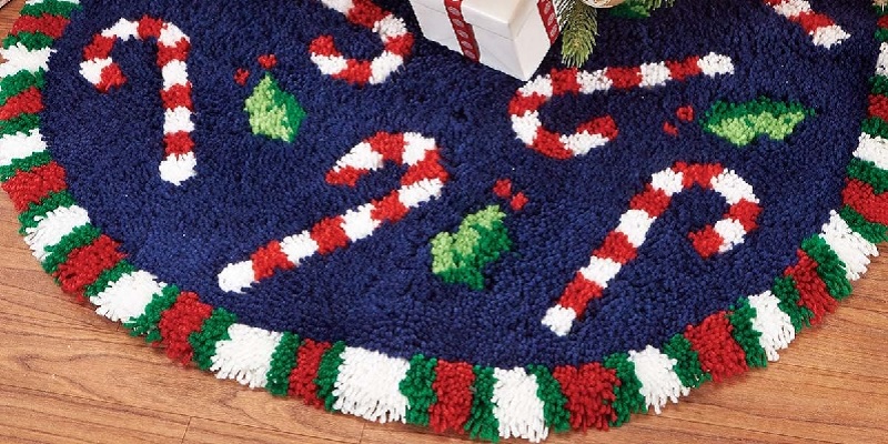 Latch Hook Tree Skirts